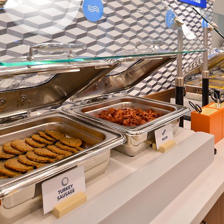 Holiday Inn Express & Suites - Cedar Springs - Grand Rapids N By Ihg Εξωτερικό φωτογραφία