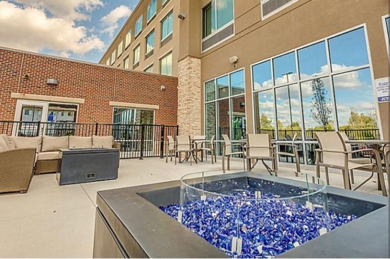 Holiday Inn Express & Suites - Cedar Springs - Grand Rapids N By Ihg Εξωτερικό φωτογραφία